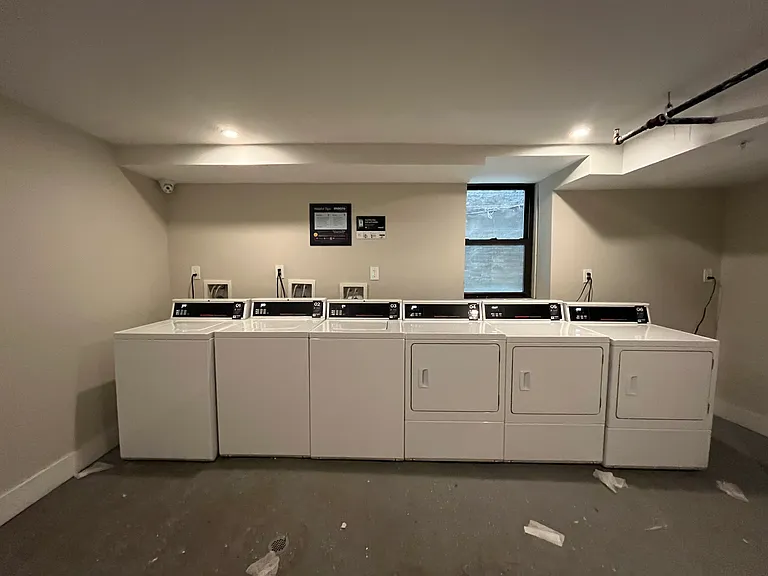 108 Lembeck Ave #22 — Photo 8