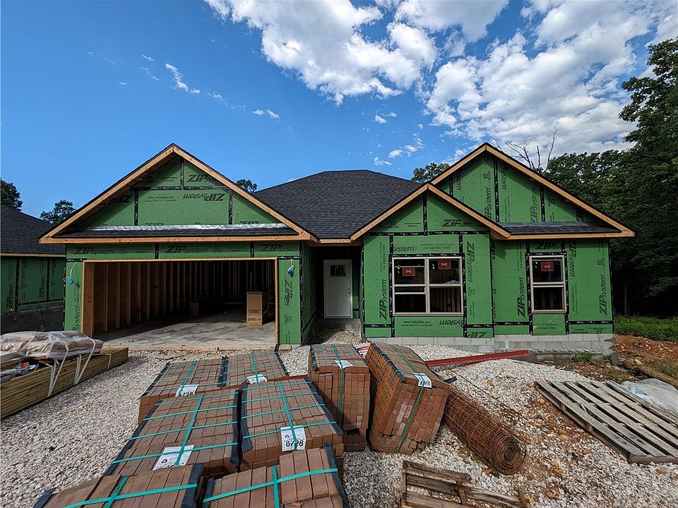 1st image of 42 Islay Dr