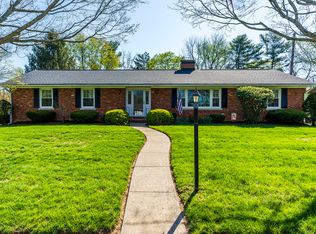 3298 Roxburg Dr, Lexington, KY 40503
