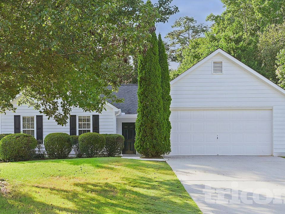 1st image of 923 Laurel Green Ln