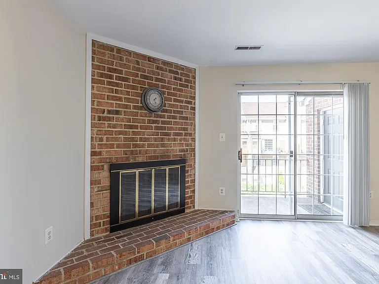 929 S Rolfe St #2 — Photo 6