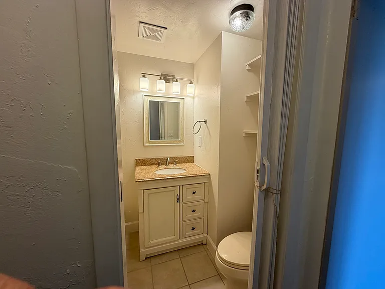 10766 Hubbard Way — Photo 6