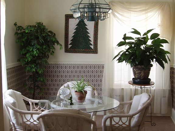 Dining room dressed up