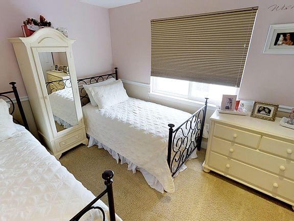 3rd image of 91 Harris Ln