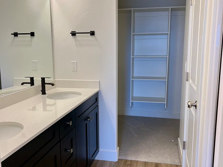 4314 W Watchmen Way — Photo 16
