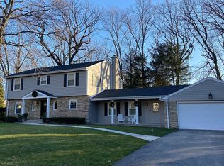 413 Linden Ave, Lake Forest, IL 60045