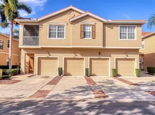 3821 Parkridge Cir, Sarasota, FL 34243