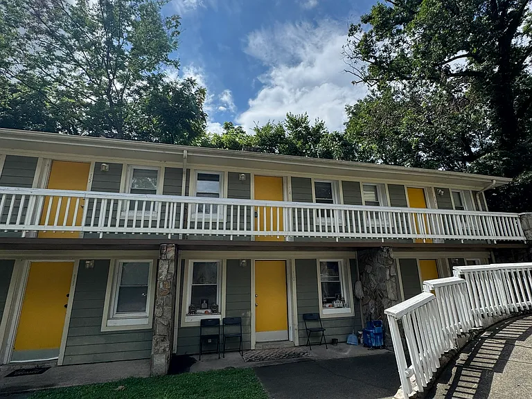 Gurley Flats — Photo 6