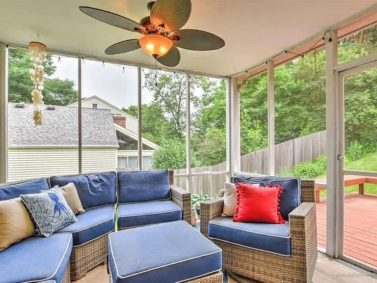 575 S Hillcrest Dr — Photo 6