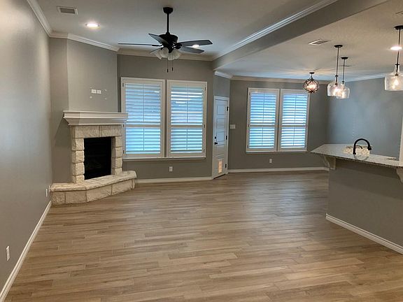 5th image of 1648 Wrigley Dr