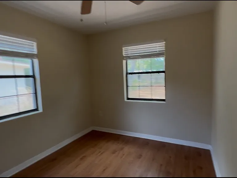 60 Wolverine Ave — Photo 14