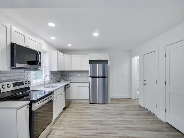 127 Evergreen Lane