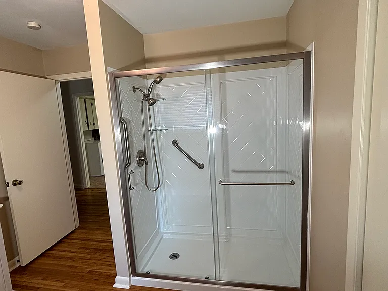 9604 Temple Dr — Photo 6