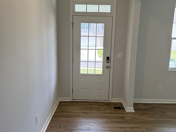 4th image of 246 Thompson Ridge Ln