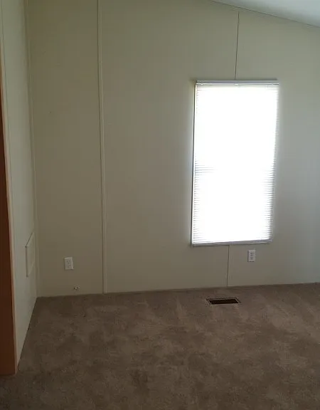 118 Sunlight Ave — Photo 2