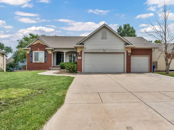 918 N Wisteria Cir, Derby, KS 67037
