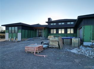 1200 Rice Rd, Elma, NY 14059