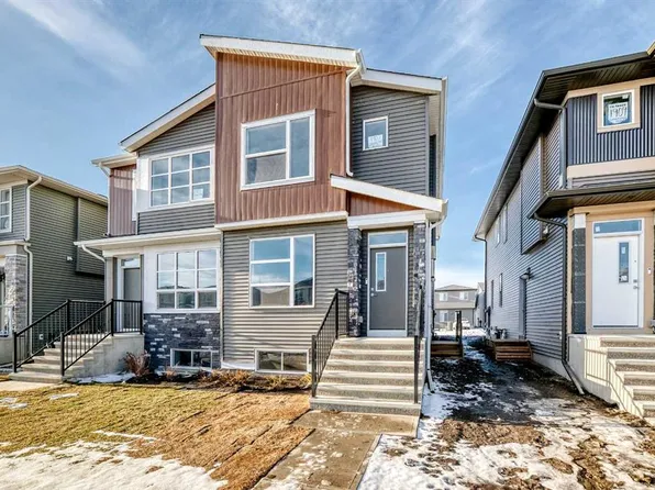 1907 E Cornerstone Blvd NE, Calgary, AB T3N 2S4