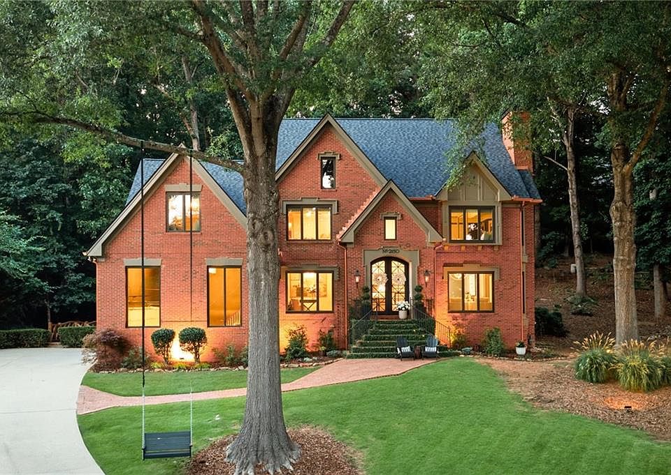 1st image of 2150 River Cliff Dr