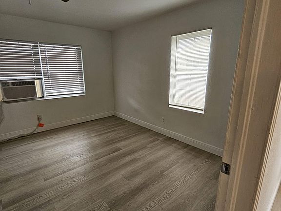 5th image of 807 NE 3rd St #809