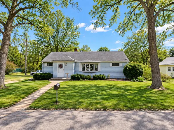 810 Island Ct, Baraboo, WI 53913
