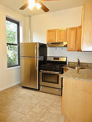 2nd image of 685 Sterling Pl APT 6