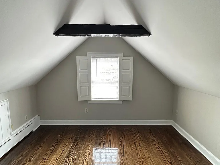 2860 Whitney Ave #1 — Photo 12