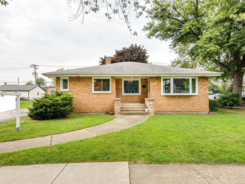 1st image of 17044 Elm Lane Dr