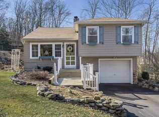 10 Columbus Rd, Sparta, NJ 07871