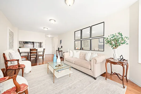 Sold by Douglas Elliman | media 21