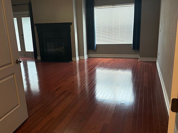2nd image of 10418 La Mirage Ct
