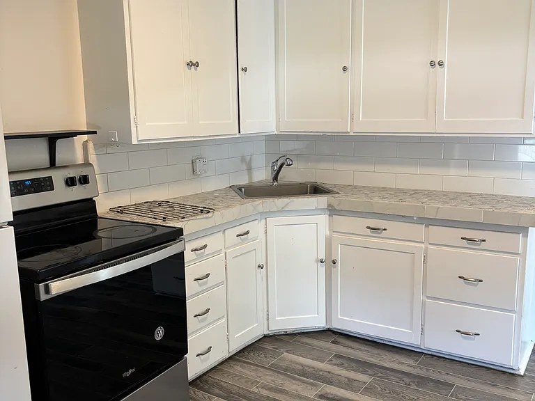 2034 S 1700 E — Photo 17