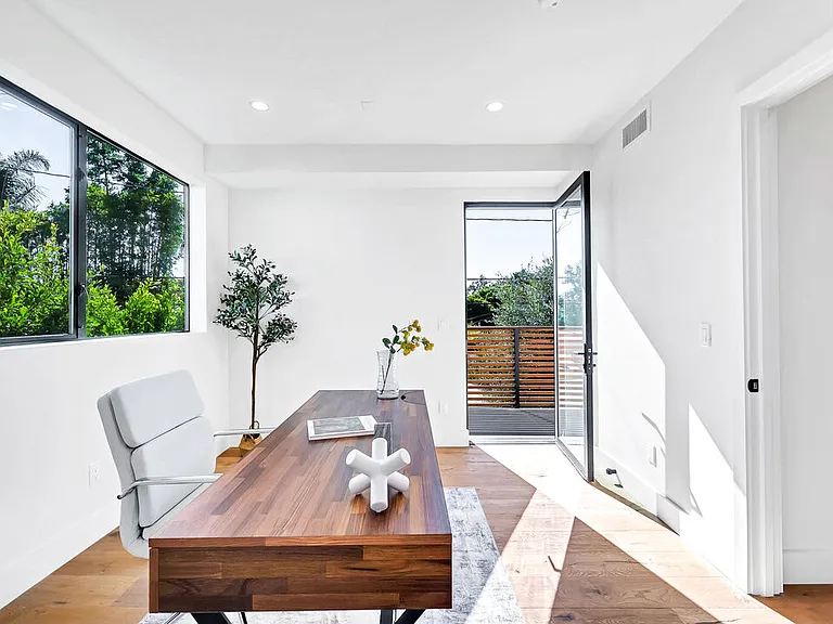 1123 N Formosa Ave #3 — Photo 14
