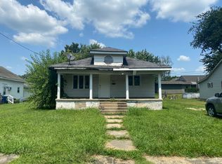 503 E 5th St, West Frankfort, IL 62896