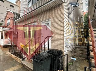 128 36th St #4, Union City, NJ 07087