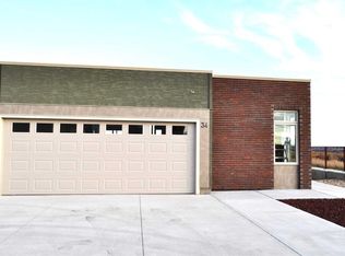 34 SW Palisades Way NE, Medicine Hat, AB T1C2B4