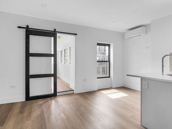 5th image of 21 Polhemus Pl APT 3R