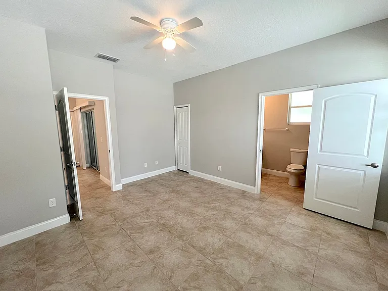 80 Buttonworth Dr #B — Photo 17