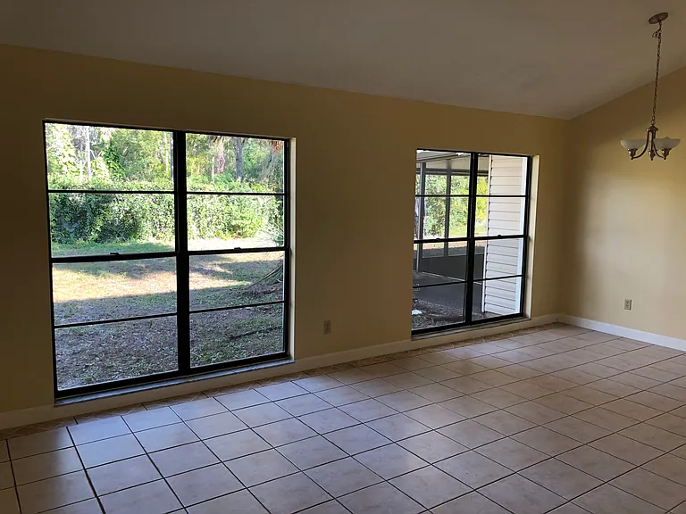 15730 Gardenside Ln — Photo 7