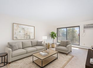 3421 Kent St APT 603, Shoreview, MN 55126