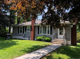 16 Muller St, New Fairfield, CT 06812