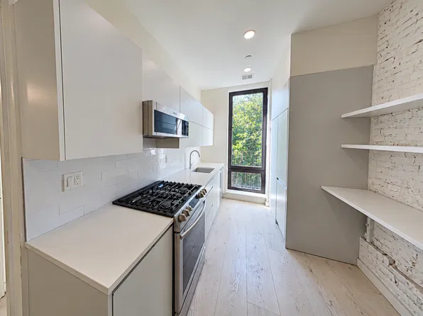 2 Worthington St, Boston, MA