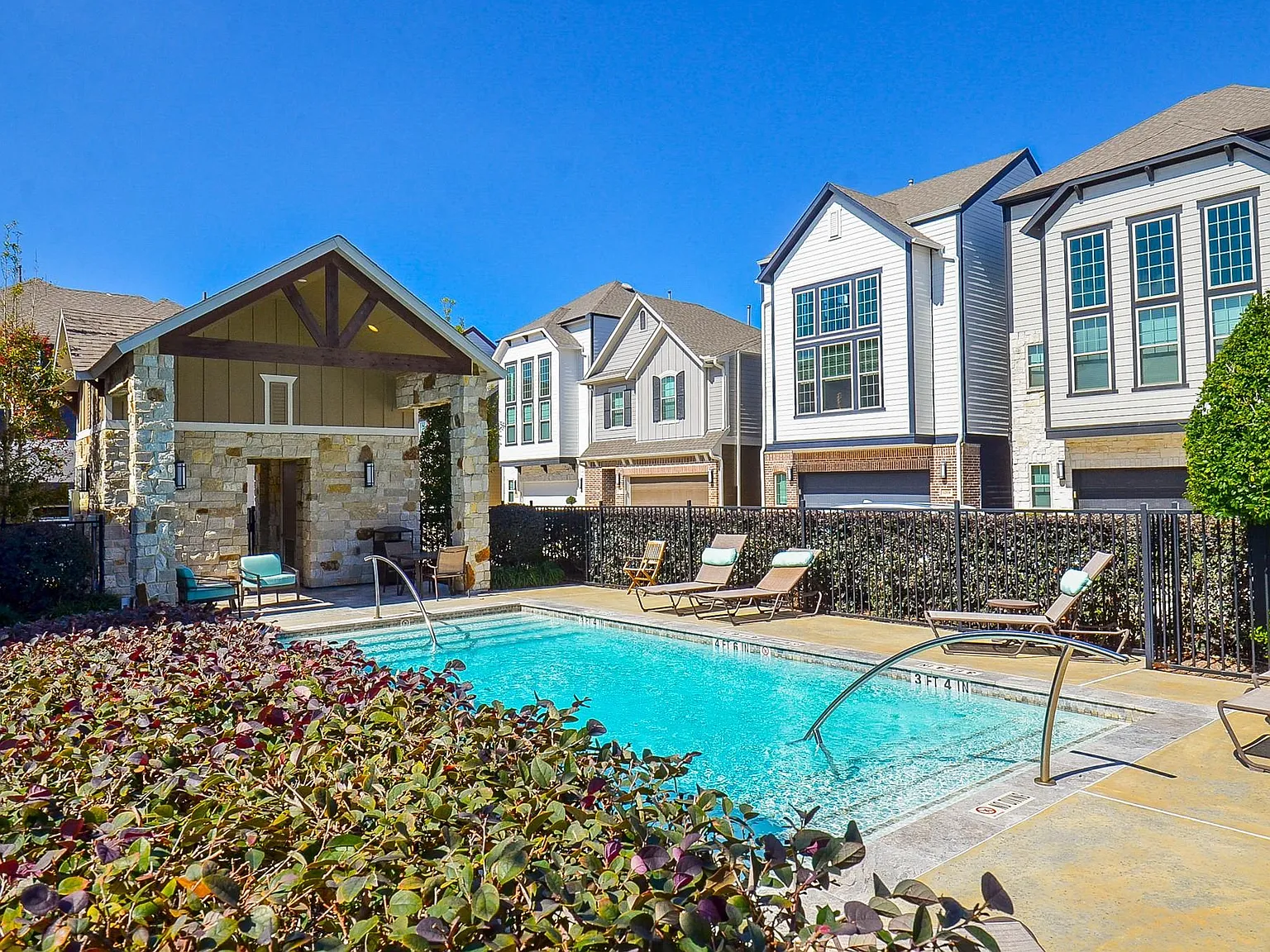 3 bed, 2.5 bath, 2096 sqft, $2,750 — Photo 1