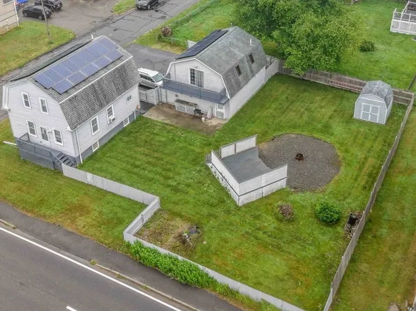 394 Huttleston Ave, Fairhaven, MA 02719