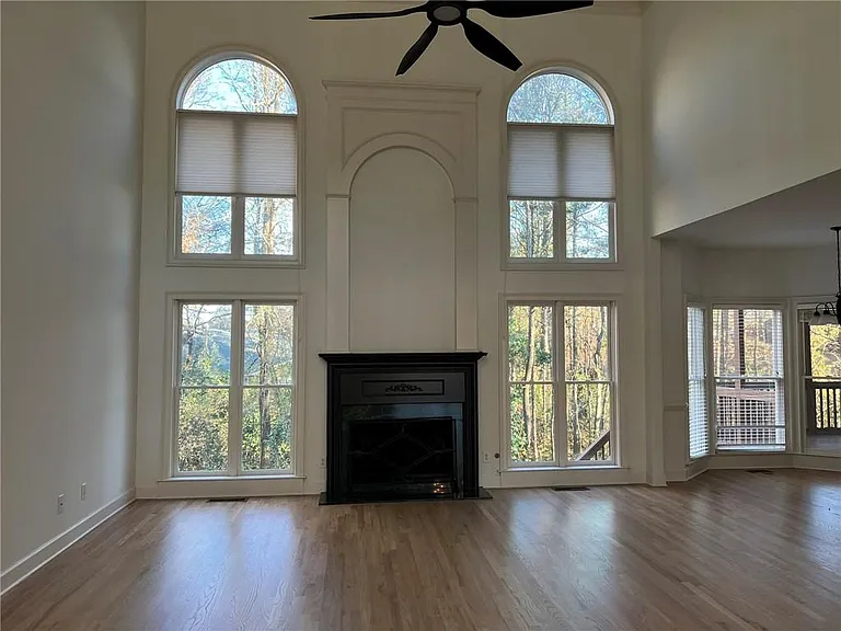 4782 Ellington Ct — Photo 6