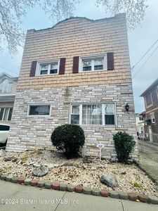 427 Cromwell Ave, Staten Island, NY, 10305