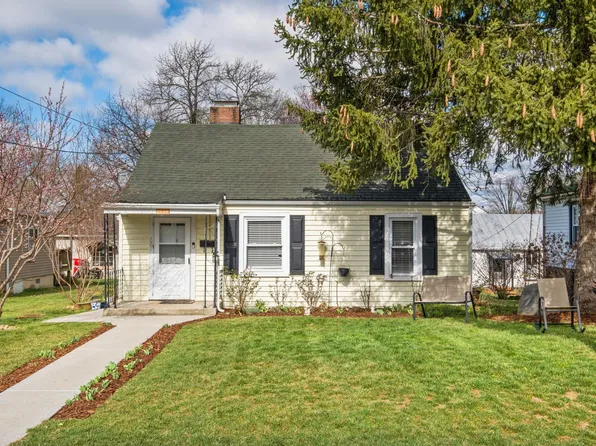 681 N Bayard Ave, Waynesboro, VA 22980