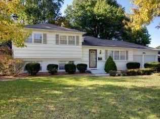5501 W 97th Ter, Overland Park, KS 66207