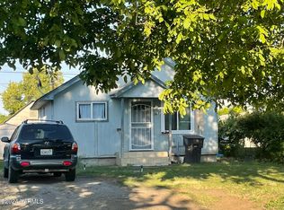 703 S 7th St, Yakima, WA 98901
