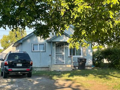 703 S 7th St, Yakima, WA, 98901